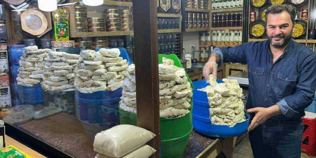 Yüksek dağlardan toplanıyor, zahmetle işleniyor! Sadece Van’da değil tüm Türkiye’de tüketiliyor: Artık tezgahta! 4